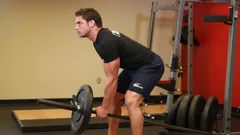 Deze oefening is ten onrechte vergeten: ze herstelt effectief je houding en versterkt je rug